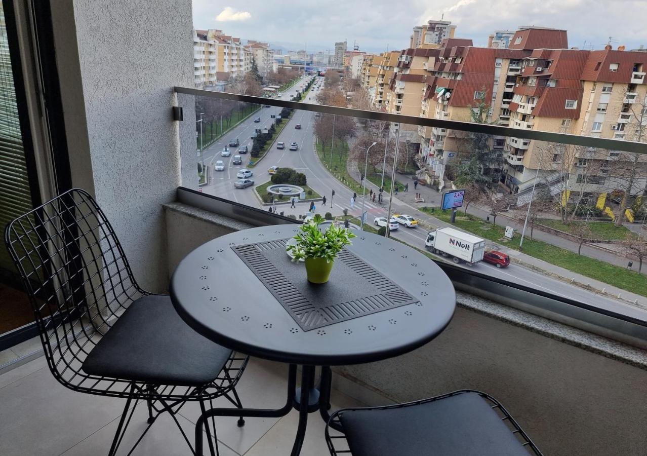 Modern & Trendy Apartment Skopje Exteriör bild