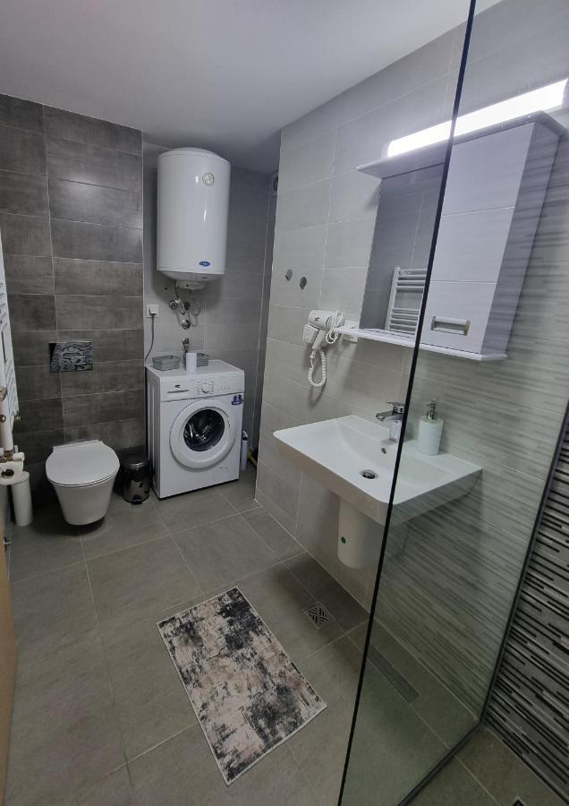 Modern & Trendy Apartment Skopje Exteriör bild