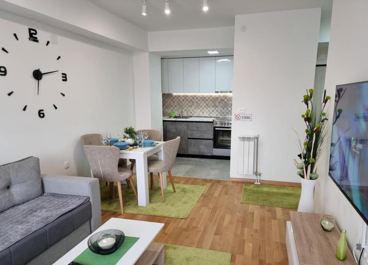 Modern & Trendy Apartment Skopje Exteriör bild