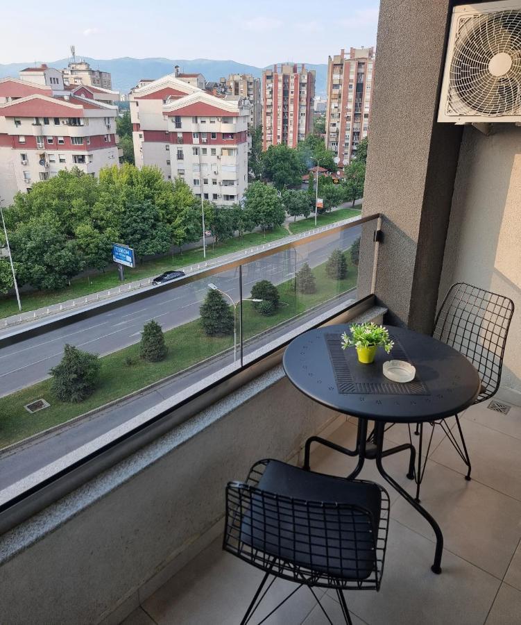 Modern & Trendy Apartment Skopje Exteriör bild